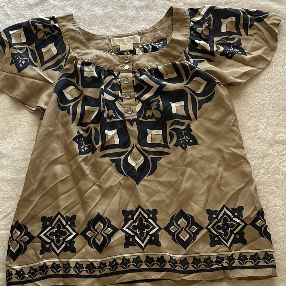 Stylish Tan and Black Patterned Blouse